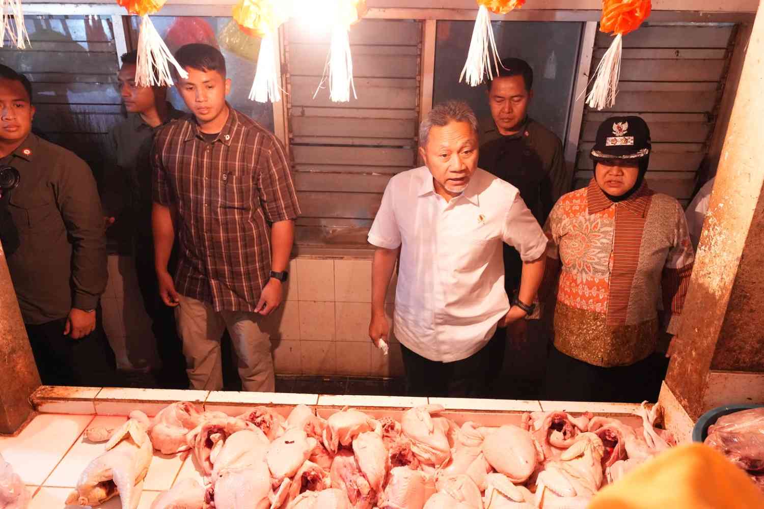 Pedagang Daging Pasar Bandarjo Ungaran Ngaku Laris Gegara Ada MBG