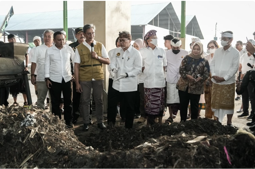 262459_menko-pangan-tinjau-tpst-mengwitani-dorong-badung-percepat-pengelolaan-sampah-modern_20250812101716.png