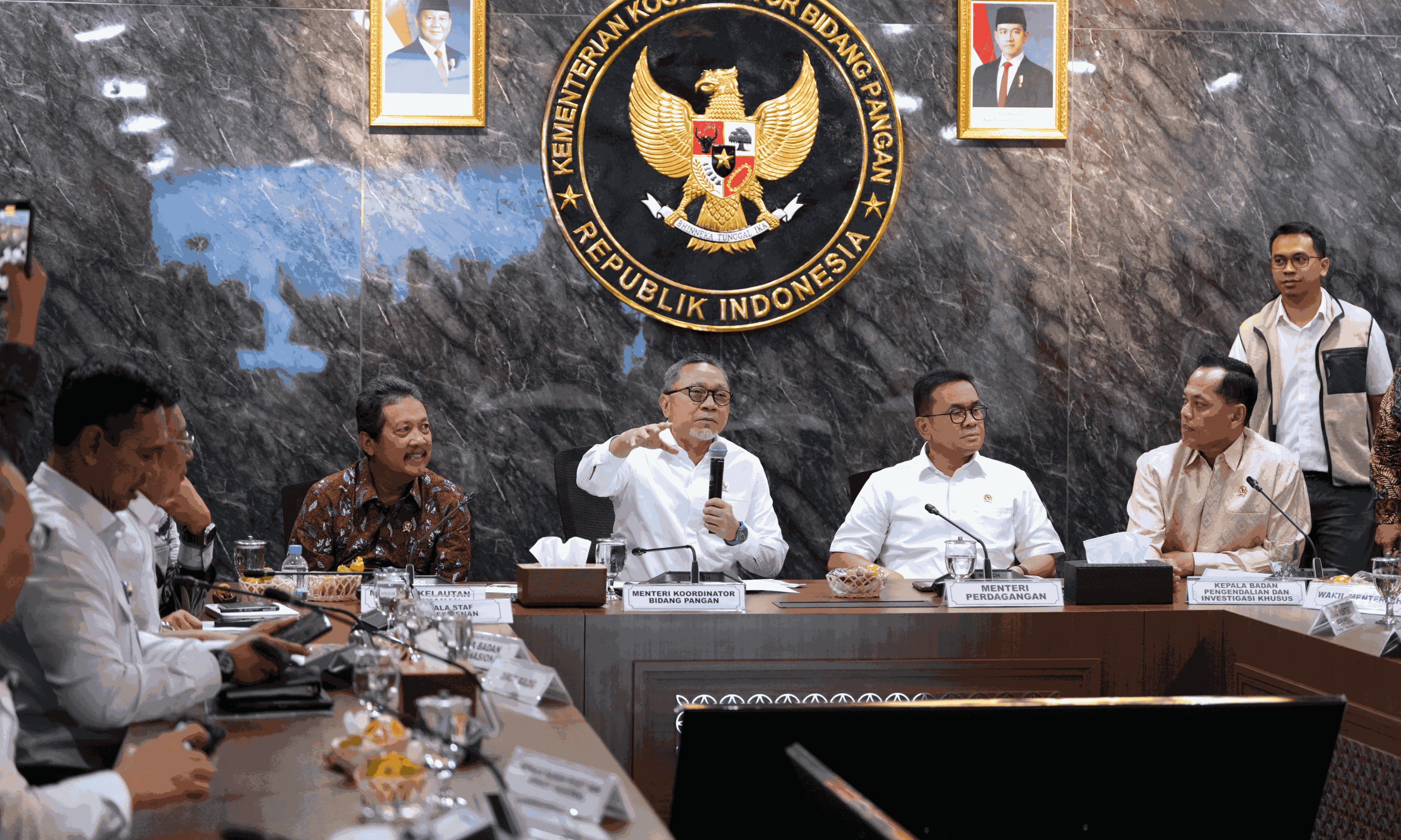 273120_zulhas-bentuk-satgas-investigasi-kasus-udang-yang-terpapar-zat-radioaktif_20250915094921.png
