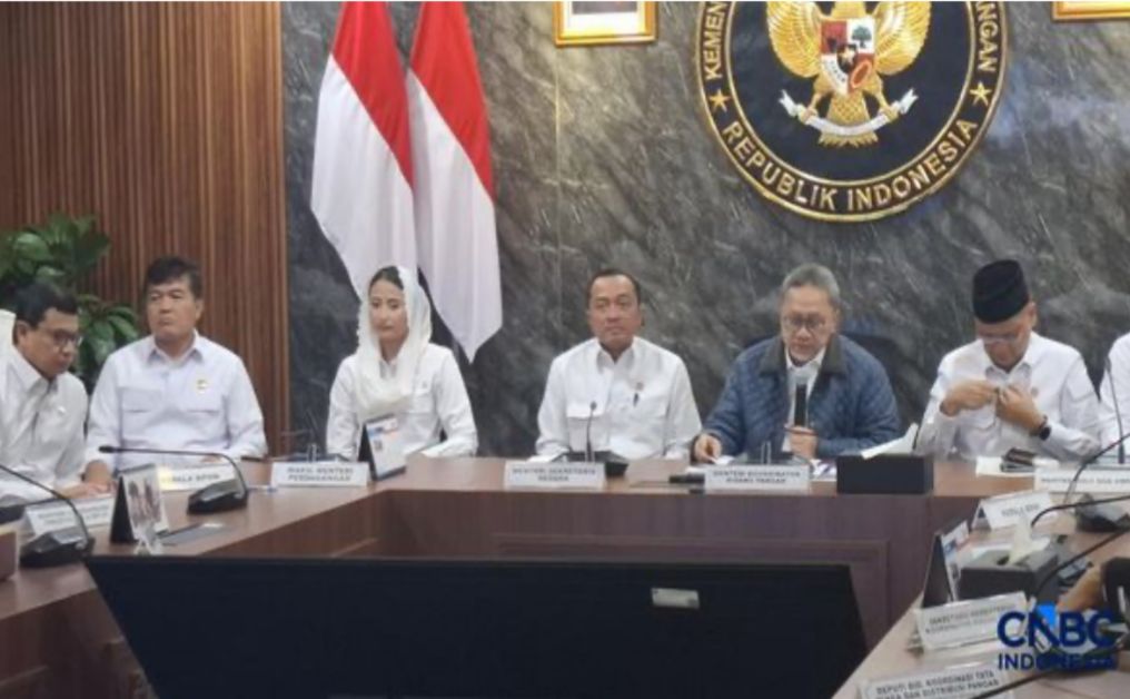 437417_simsalabim-gunung-sampah-di-bantargebang-berubah-jadi-listrik-di-2028_20260224115010.jpeg