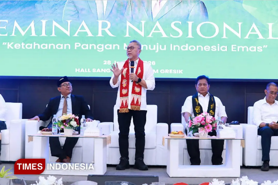 678425_hadir-di-um-gresik-menko-zulhas-dorong-kampus-perkuat-riset-pangan_20260130142922.png