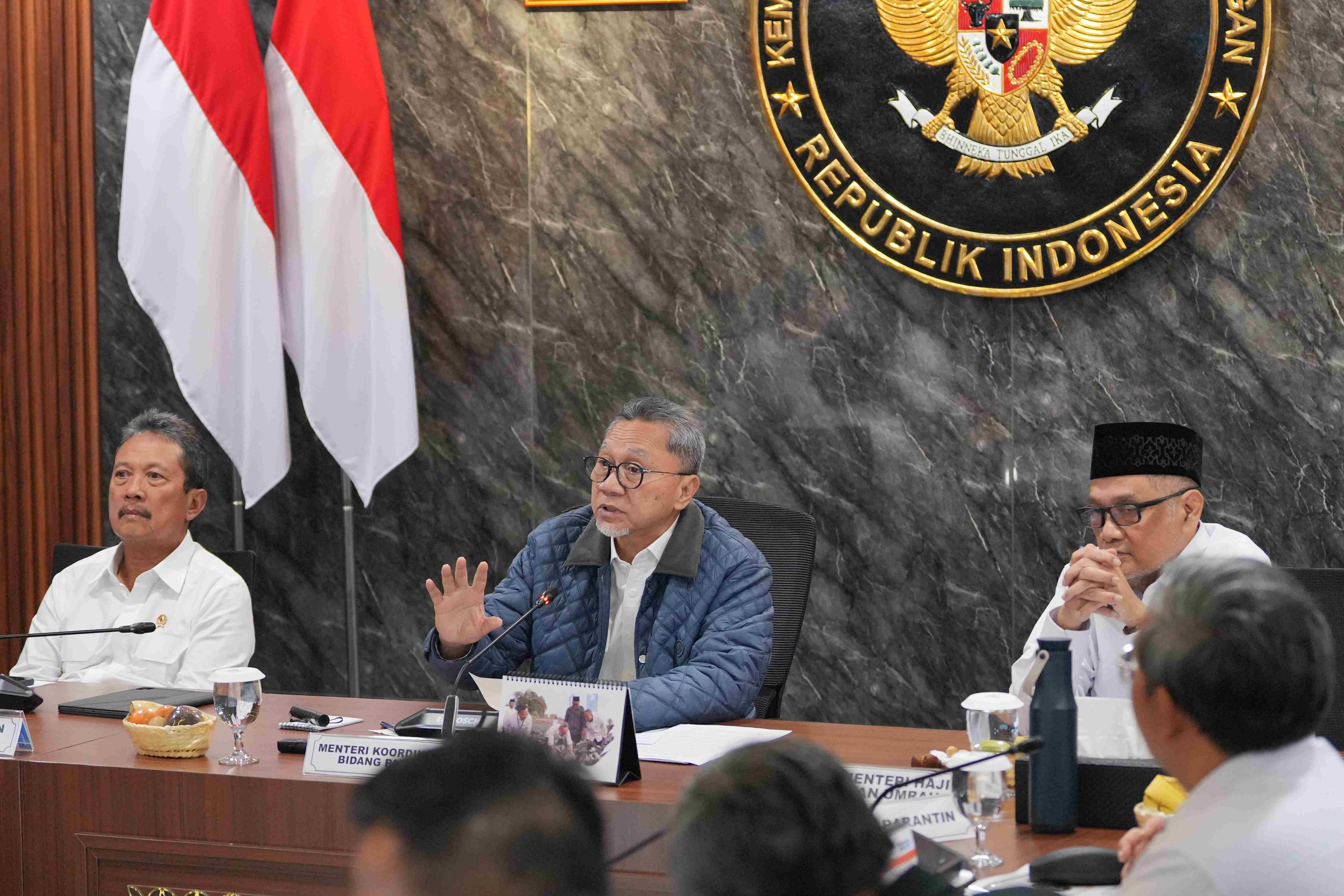 895028_zulhas-mau-jemaah-haji-makan-beras-ri-bulog-siap-ekspor-2-280-ton_20260211154457.jpg