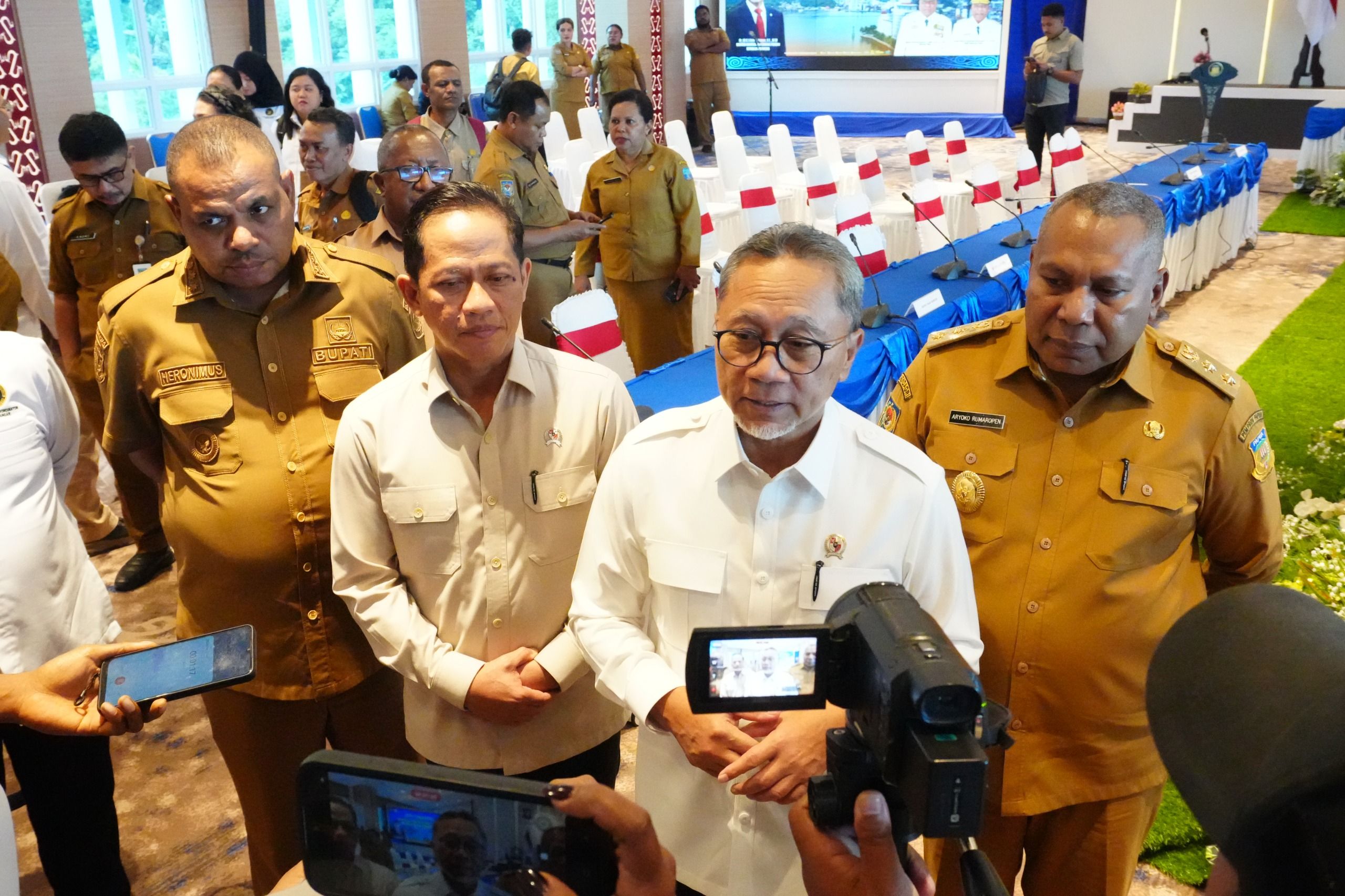 Menko Pangan sebut Kopdes Merah Putih jadi simpul layanan desa di Papua