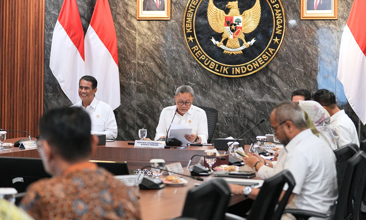 145471_menko-pangan-pimpin-rakor-nasional-ketahanan-pangan_20251218094624.png