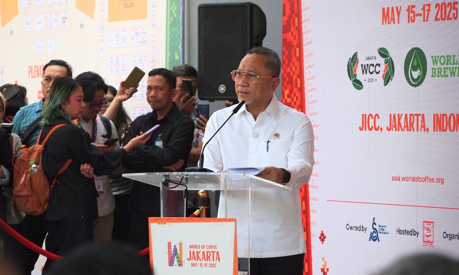 Membuka kegiatan World of Coffee Jakarta