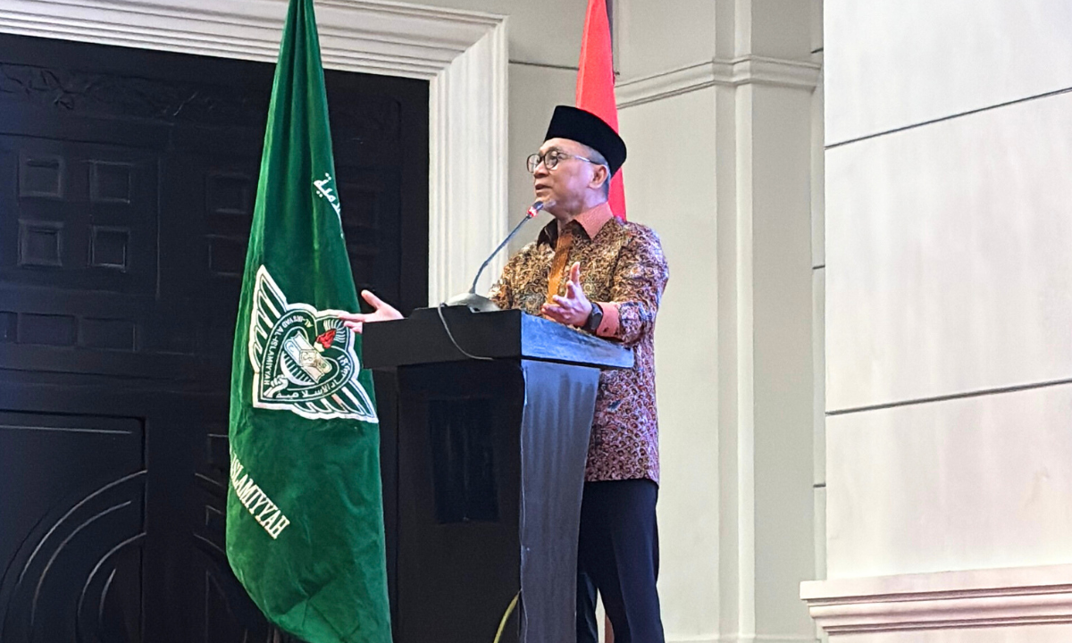260930_menko-pangan-zulkifli-hasan-menyampaikan-sambutan-sekaligus-membuka-rapimnas-al-irsyad-al-islamiyah-2025_20251120120811.png