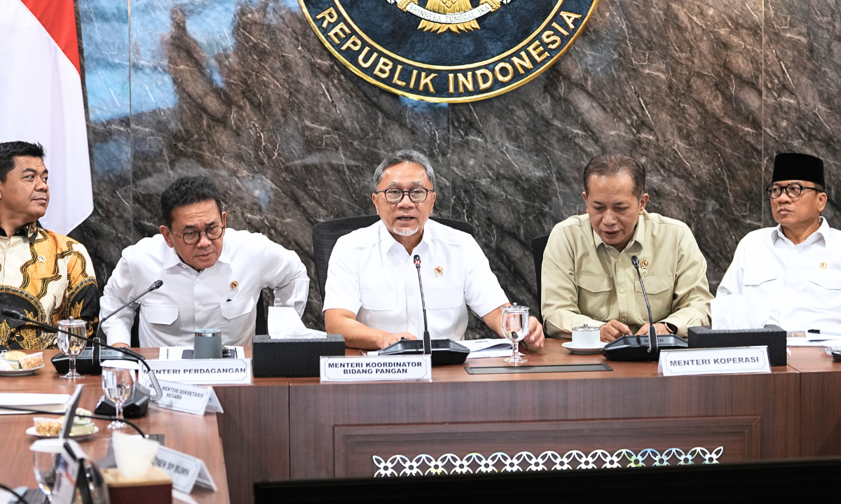 657766_percepat-kdkmp-pemerintah-dorong-penguatan-distribusi-pangan-dan-ekonomi-desa_20260331155438.png