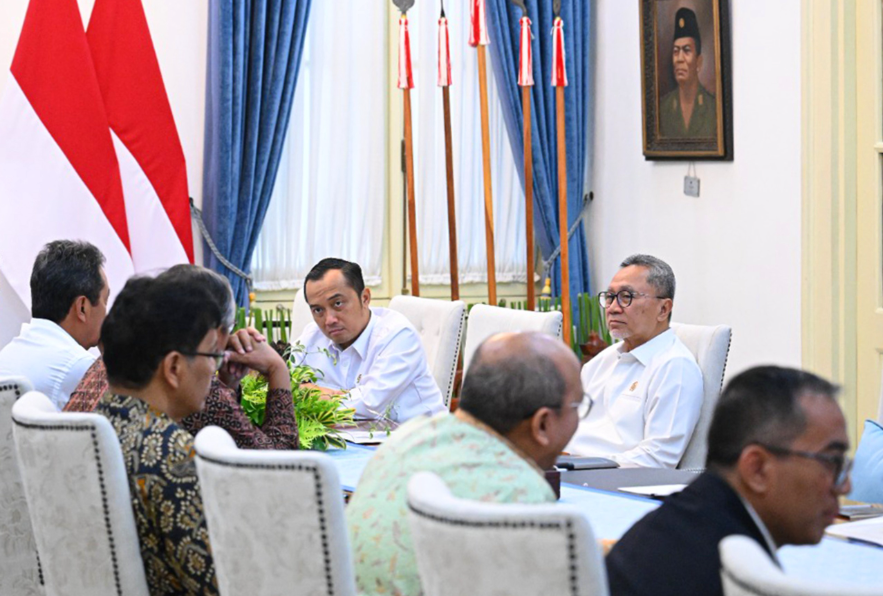 85510_menko-pangan-hadiri-pertemuan-bersama-presiden-ri-bahas-penguatan-agenda-strategis-pangan_20260316091158.png