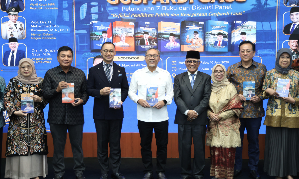 Menko Pangan Hadiri Peluncuran 7 Buku dan Bedah Pemikiran Politik Guspardi Gaus